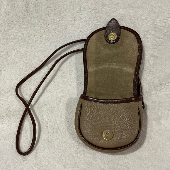 Vintage Dooney & Bourke Crossbody Bag - Picture 4 of 6